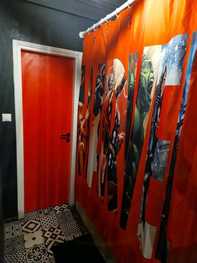 Comic House *