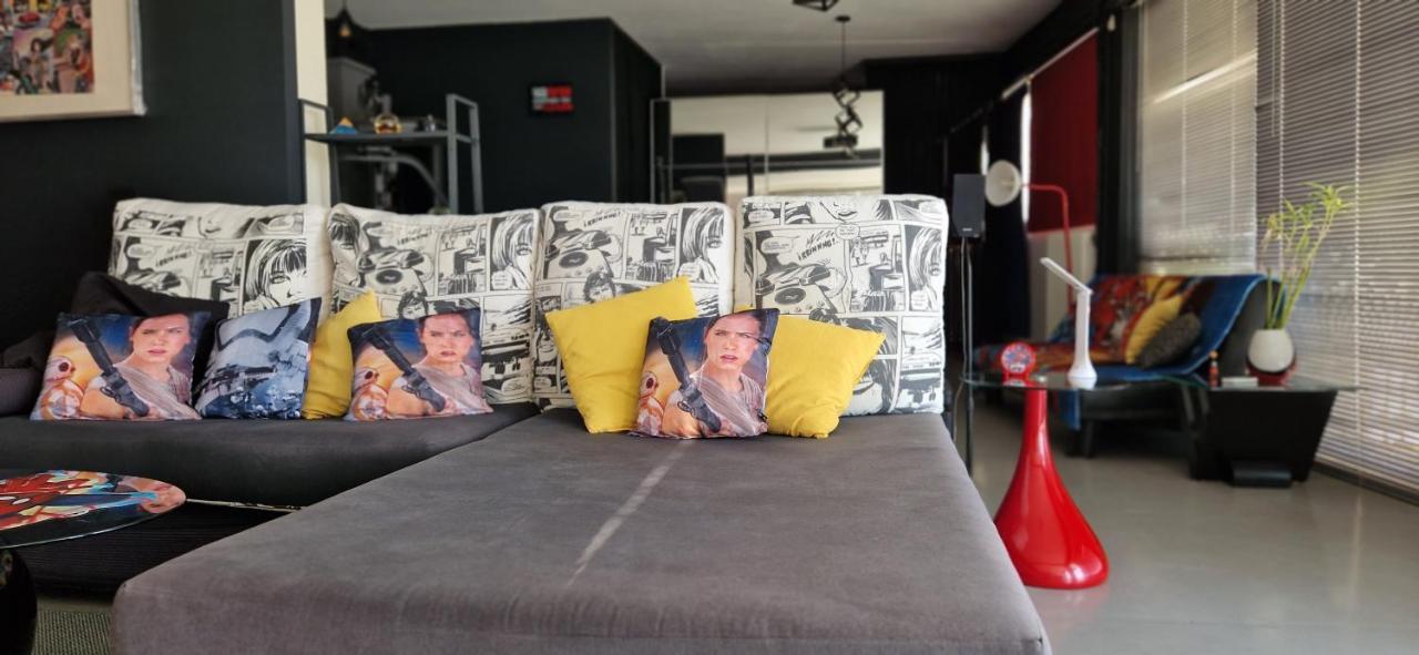 Comic House Apartment *